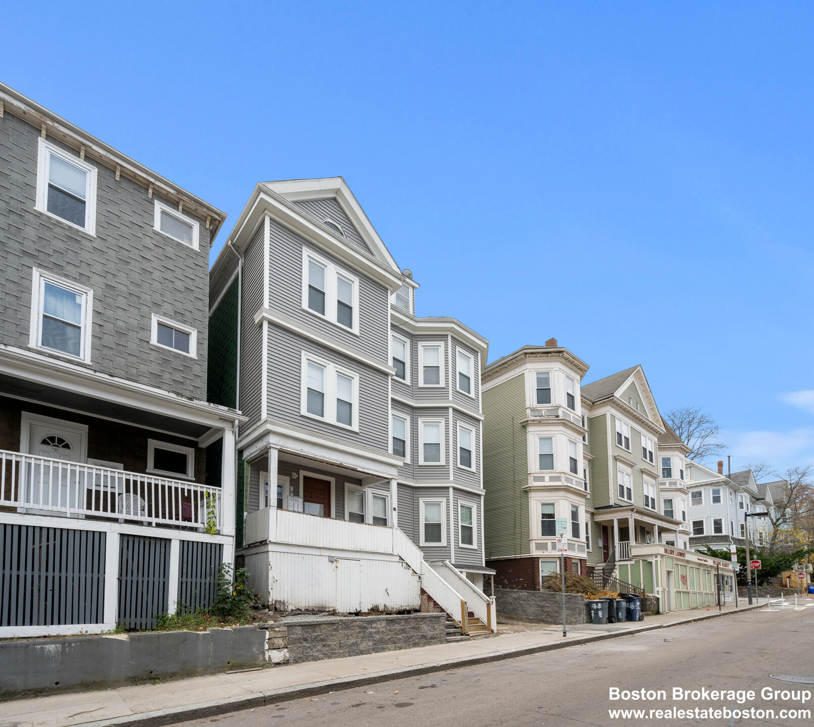 78 Hillside St, Mission Hill