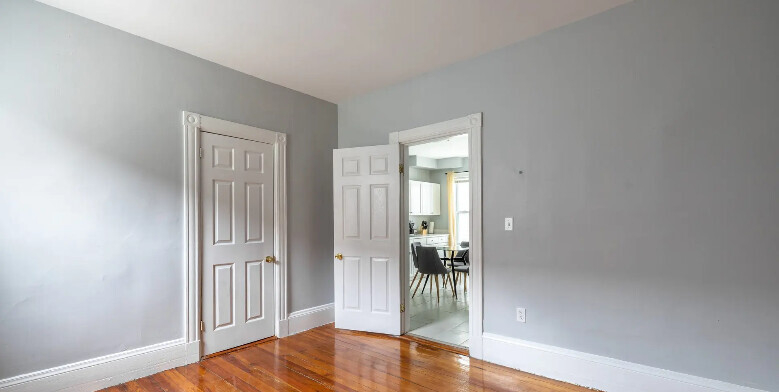 61 Crescent Ave, Dorchester