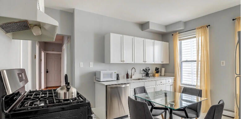 61 Crescent Ave, Dorchester