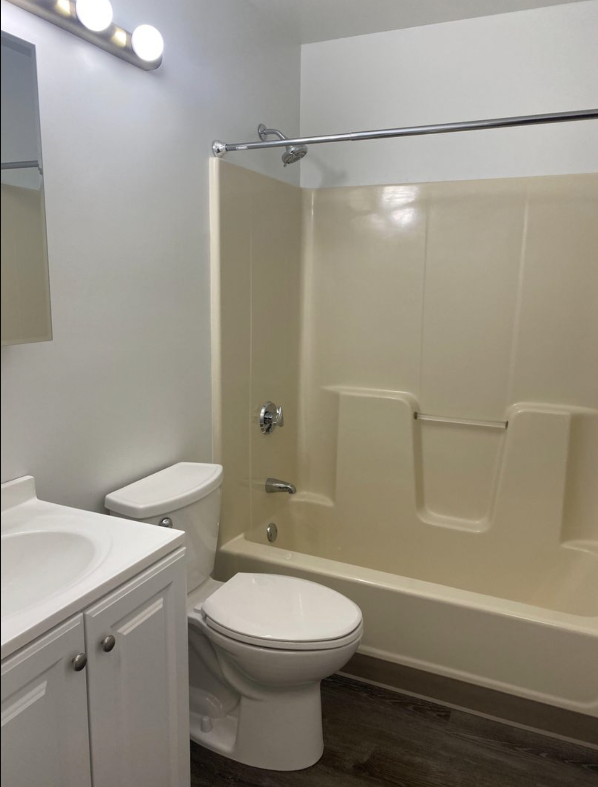 100 Washington St, Salem