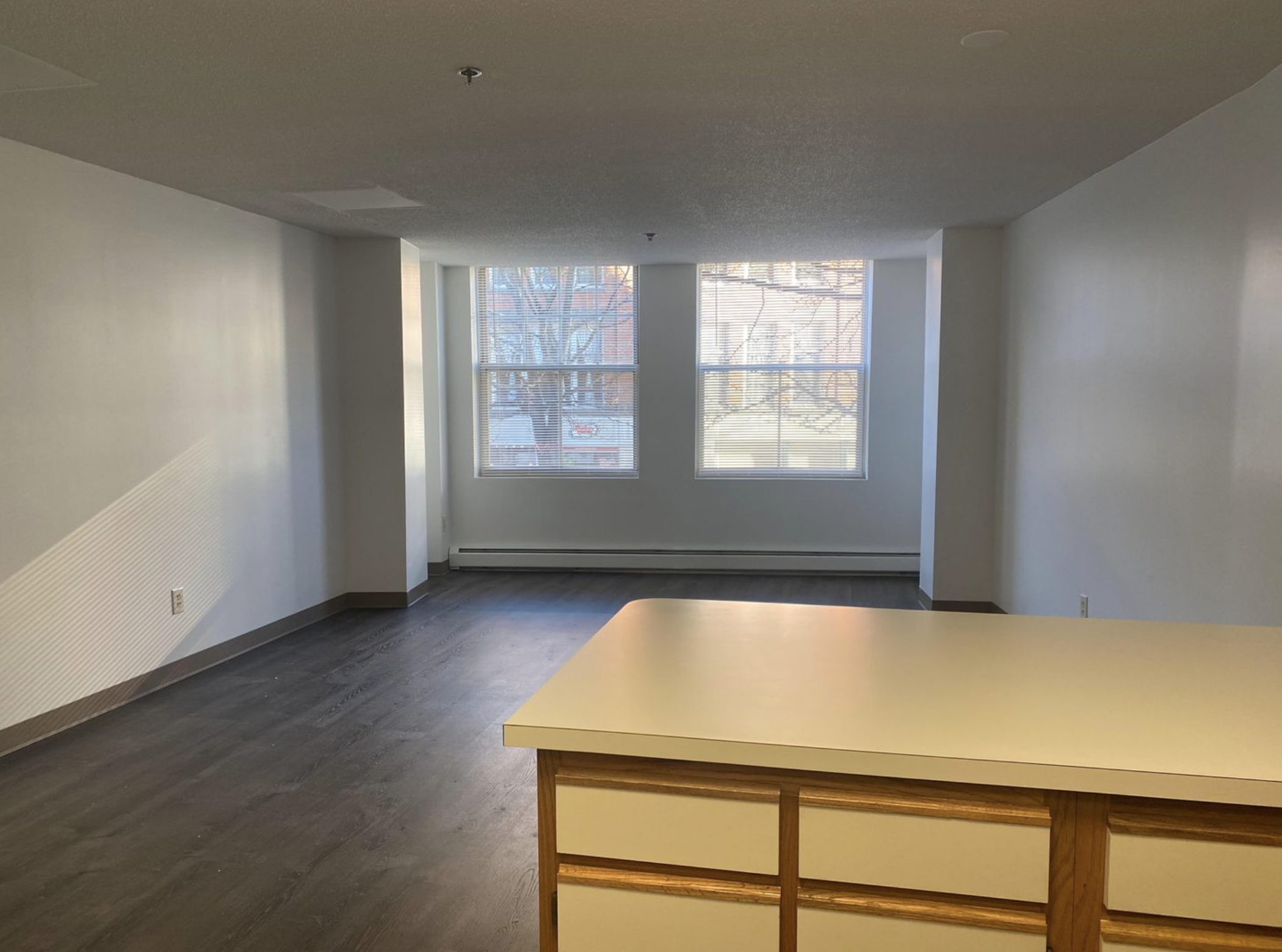 100 Washington St, Salem