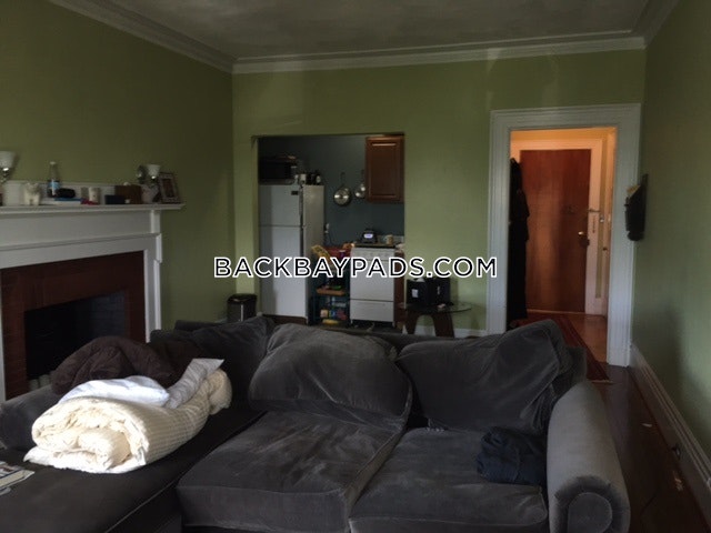 454 Beacon St, Back Bay