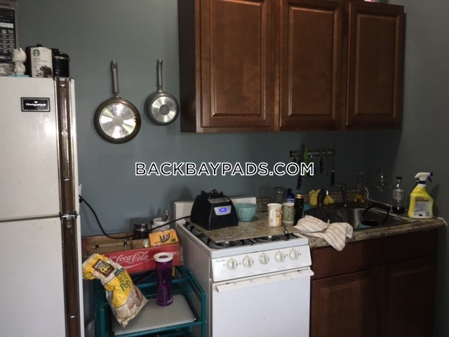 454 Beacon St, Back Bay