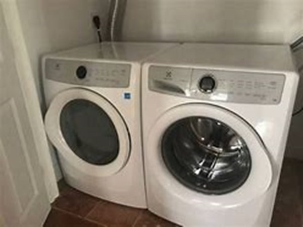 556 Columbus Ave, South End