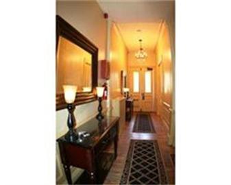 556 Columbus Ave, South End