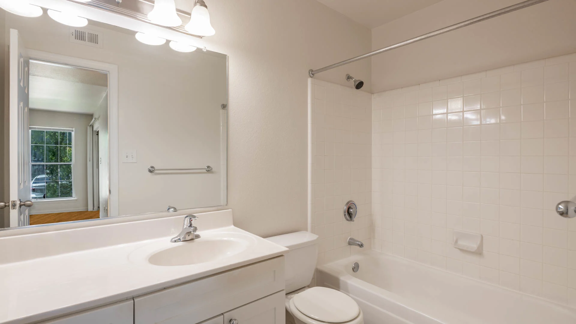 175 Quincy Shore Dr, North Quincy