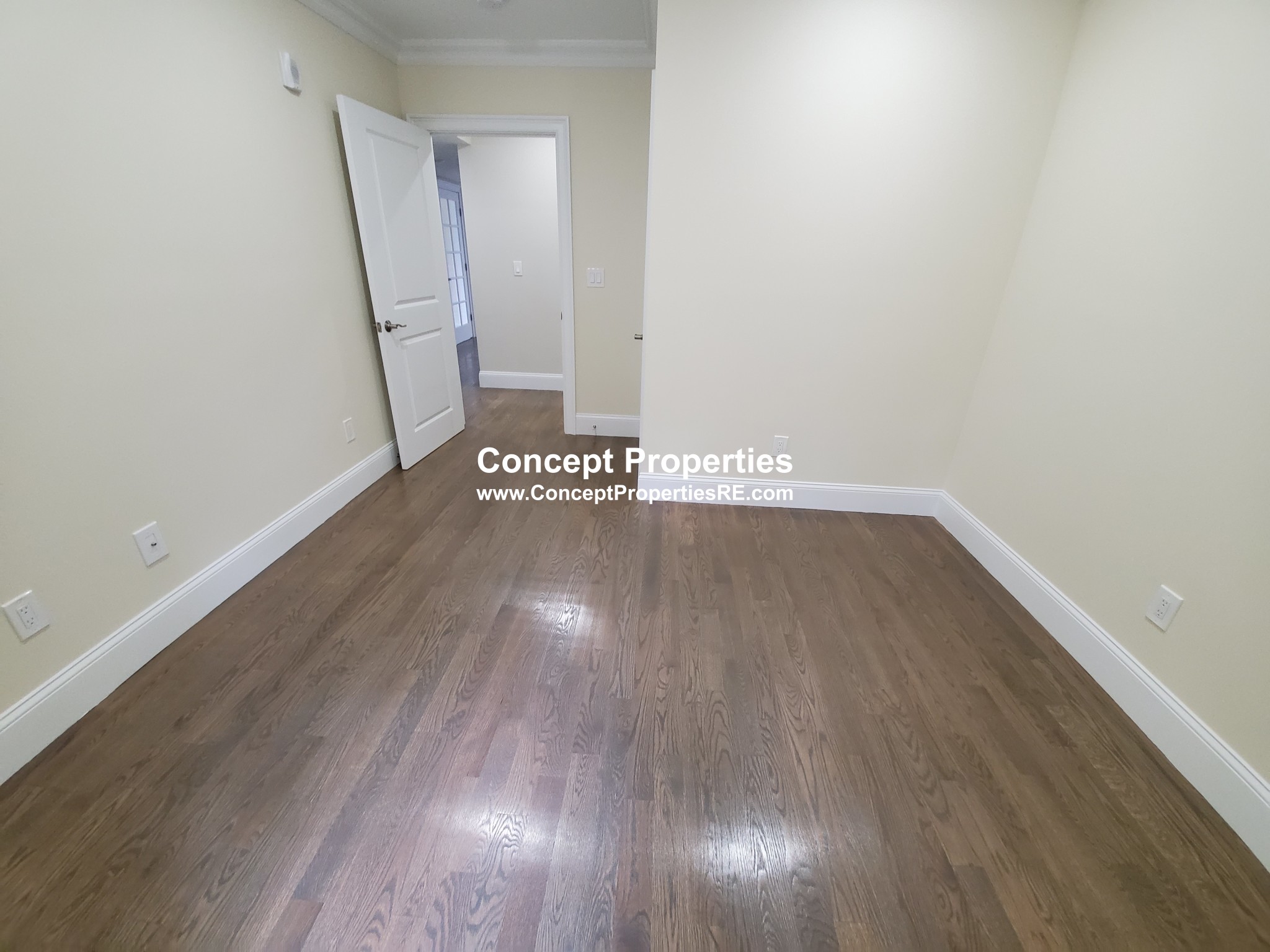 56 Cedar St, Roxbury