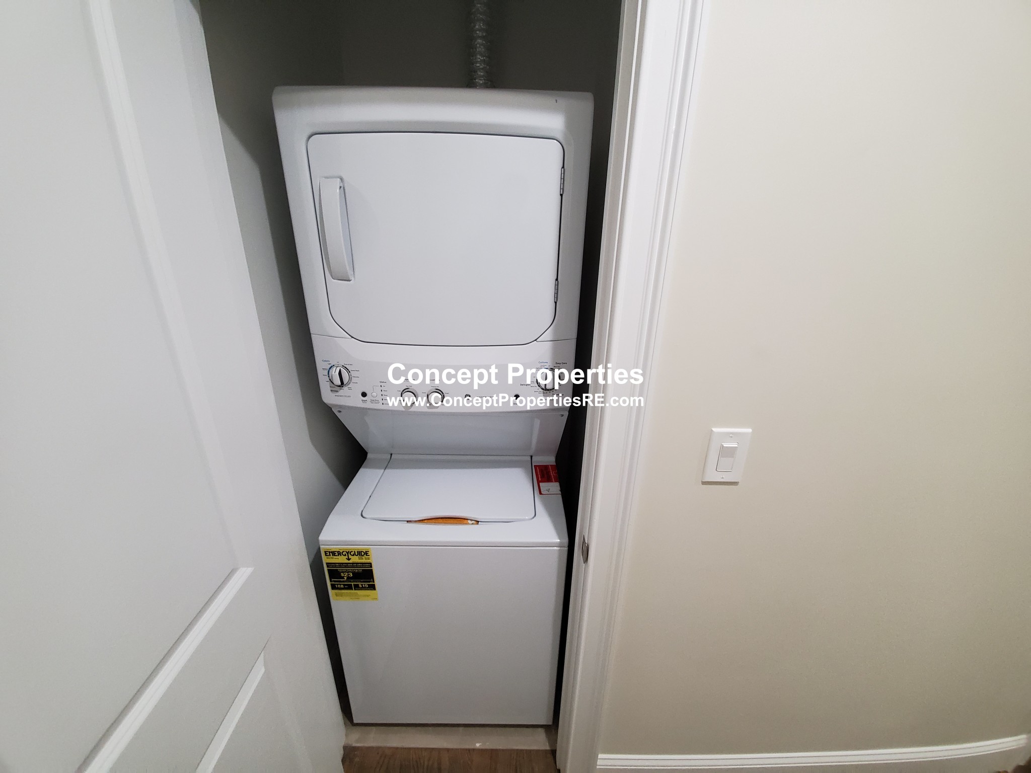 56 Cedar St, Roxbury