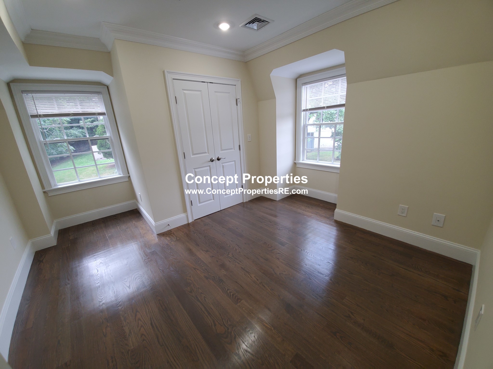 56 Cedar St, Roxbury