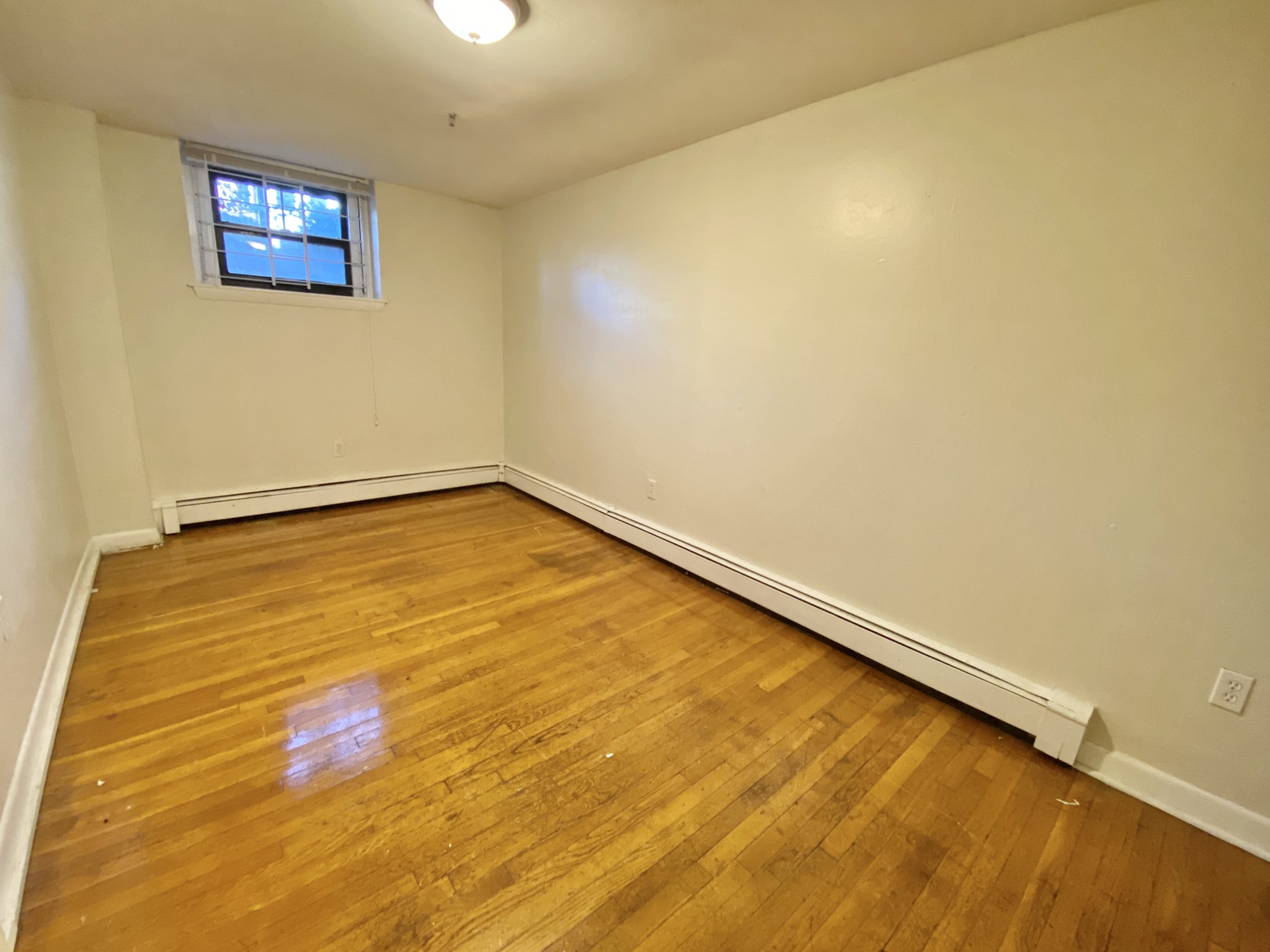 56 Queensberry St, Fenway