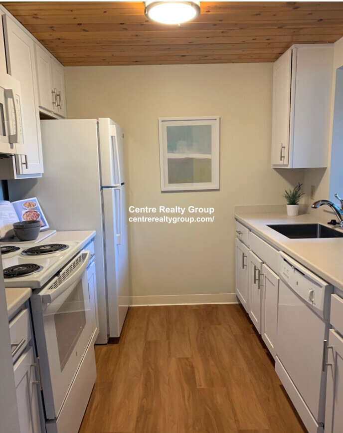 1600 Washington St, Newton