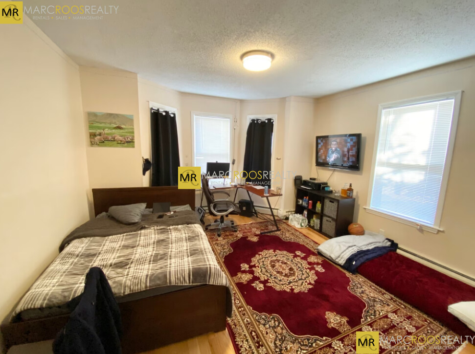 6 Bickford Ave, Mission Hill