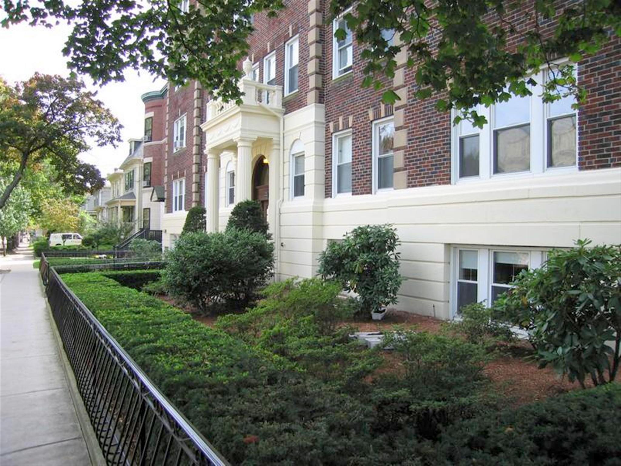 12 Wendell St, Harvard Square