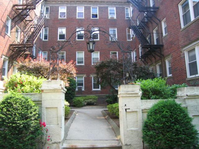 12 Agassiz, Porter Square