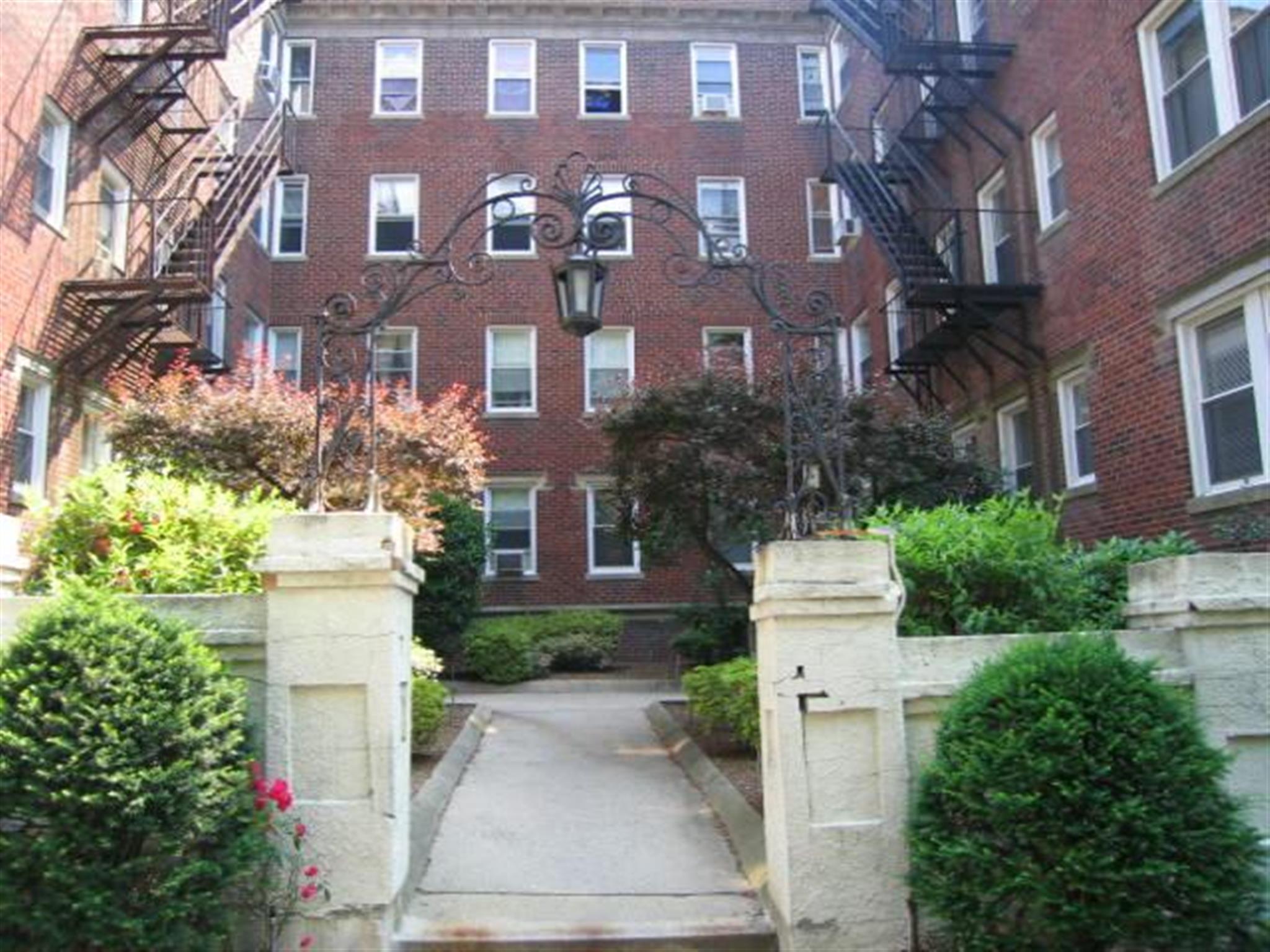 10 Agassiz St, Porter Square