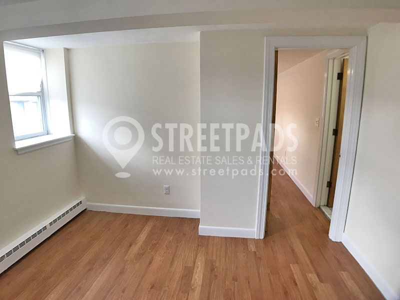 180 North Beacon St, Brighton