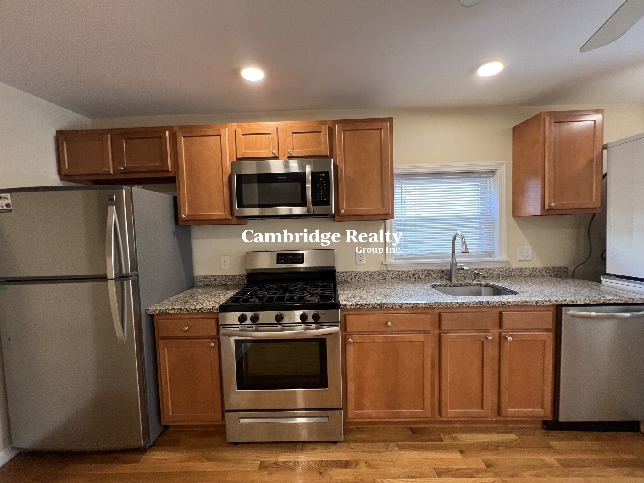 215 Cedar St, Powder House Square