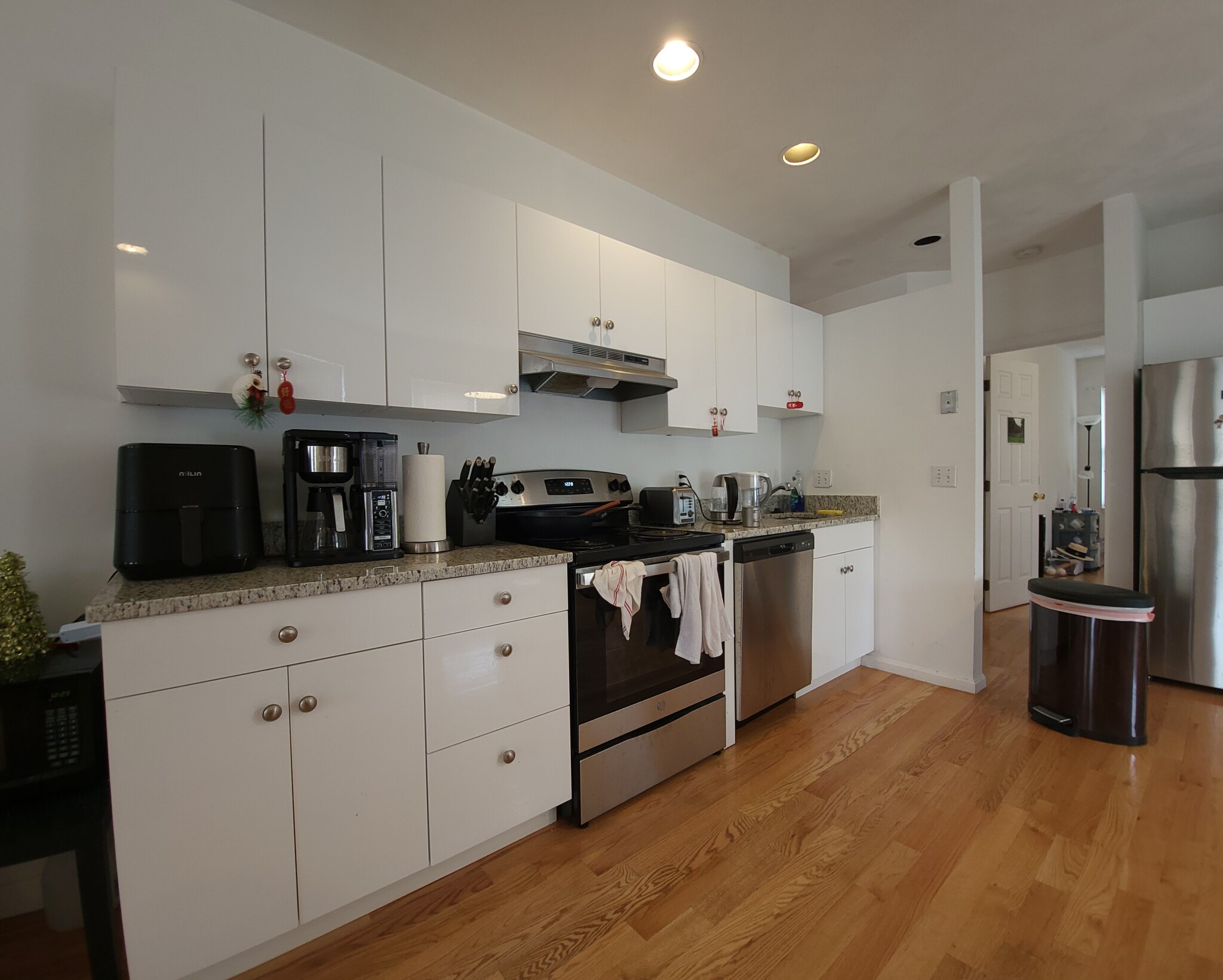 58 Mansfield Str, Allston