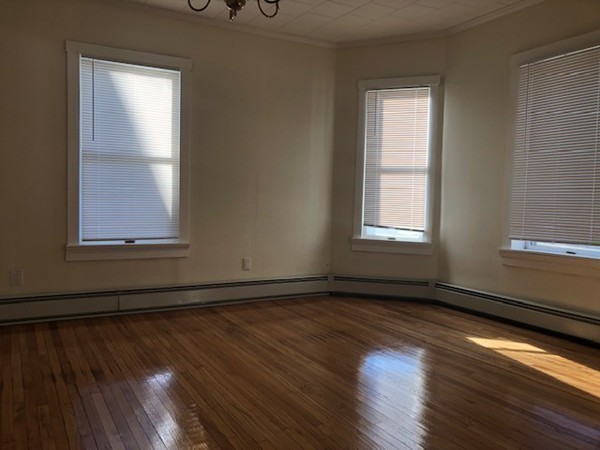 60 Brackenbury St, Malden