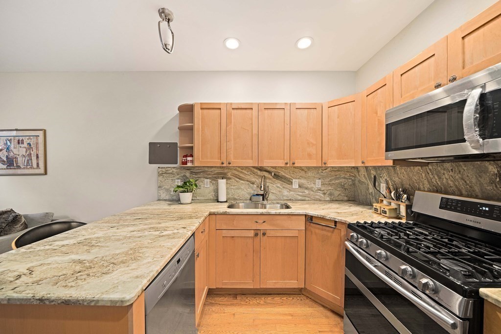 11 Thurston Rd, Newton