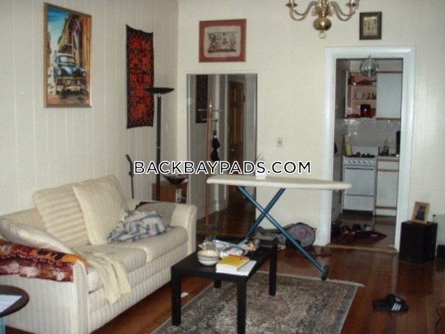 206 Commonwealth Ave, Beacon Hill