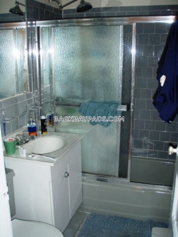 206 Commonwealth Ave, Beacon Hill