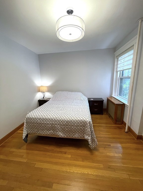 38 Linnaean St, Harvard Square