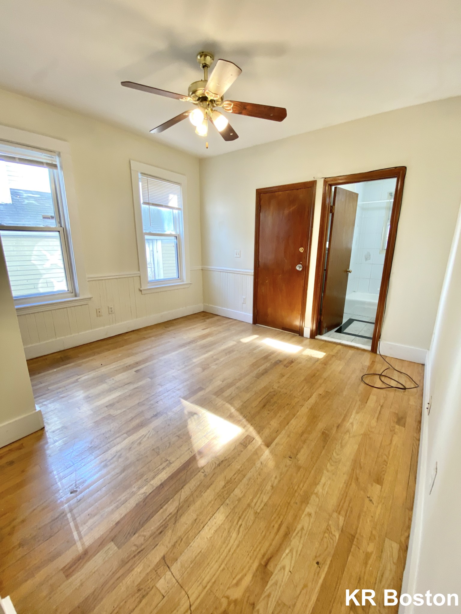 59 Linden St, Allston