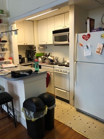 591 Beacon St, Fenway