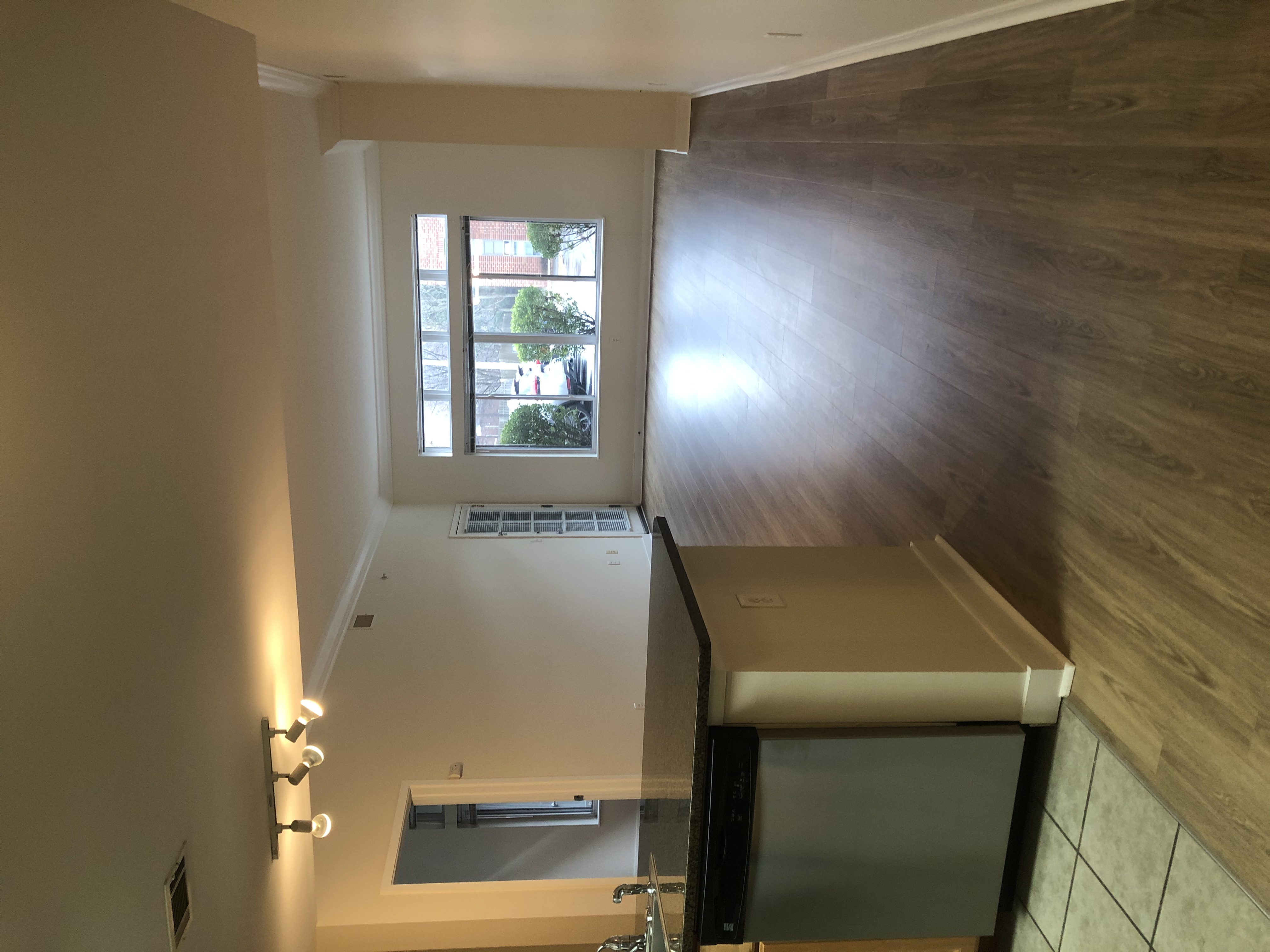 20 Watertown St, Watertown