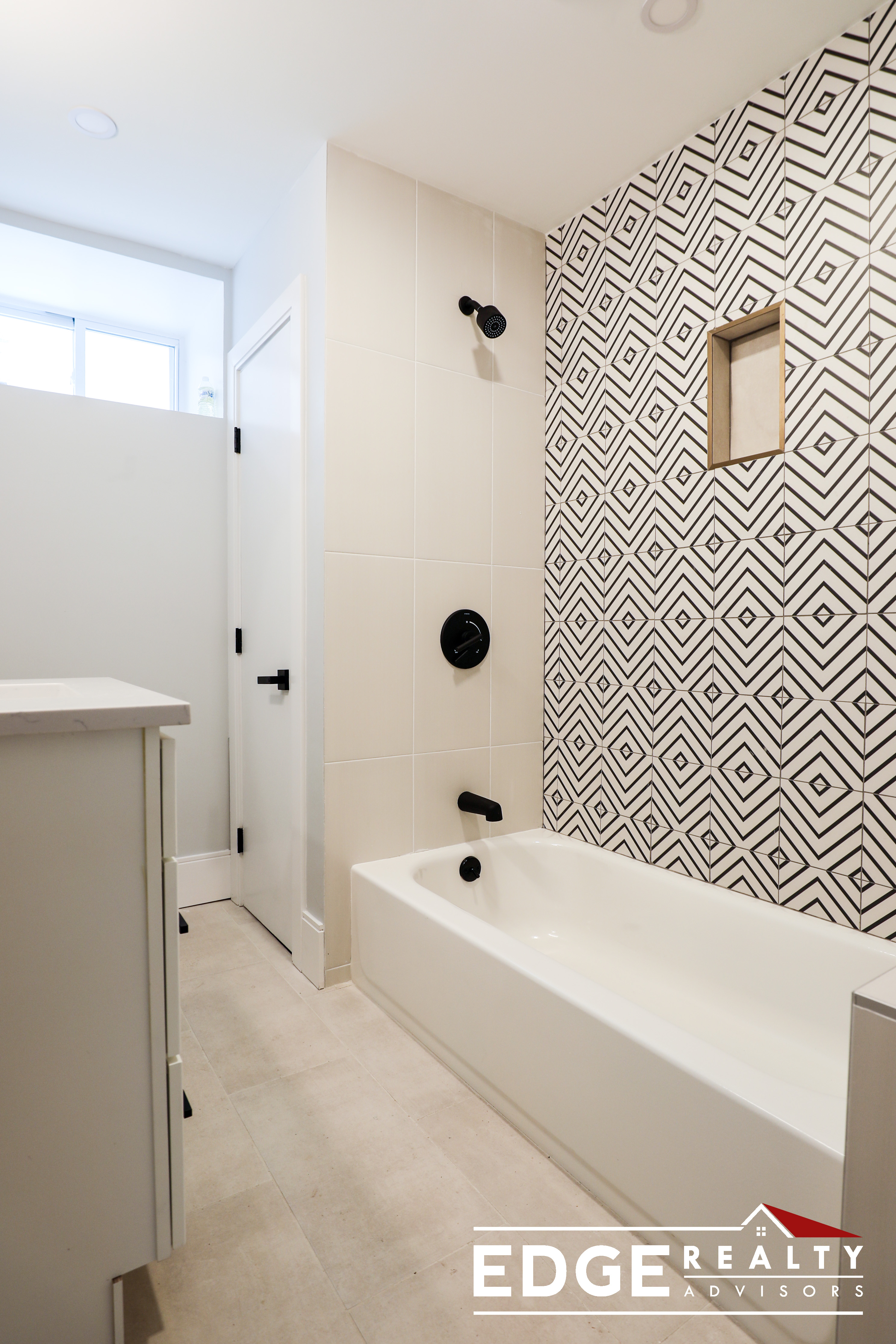 68 Calvary St, Waltham