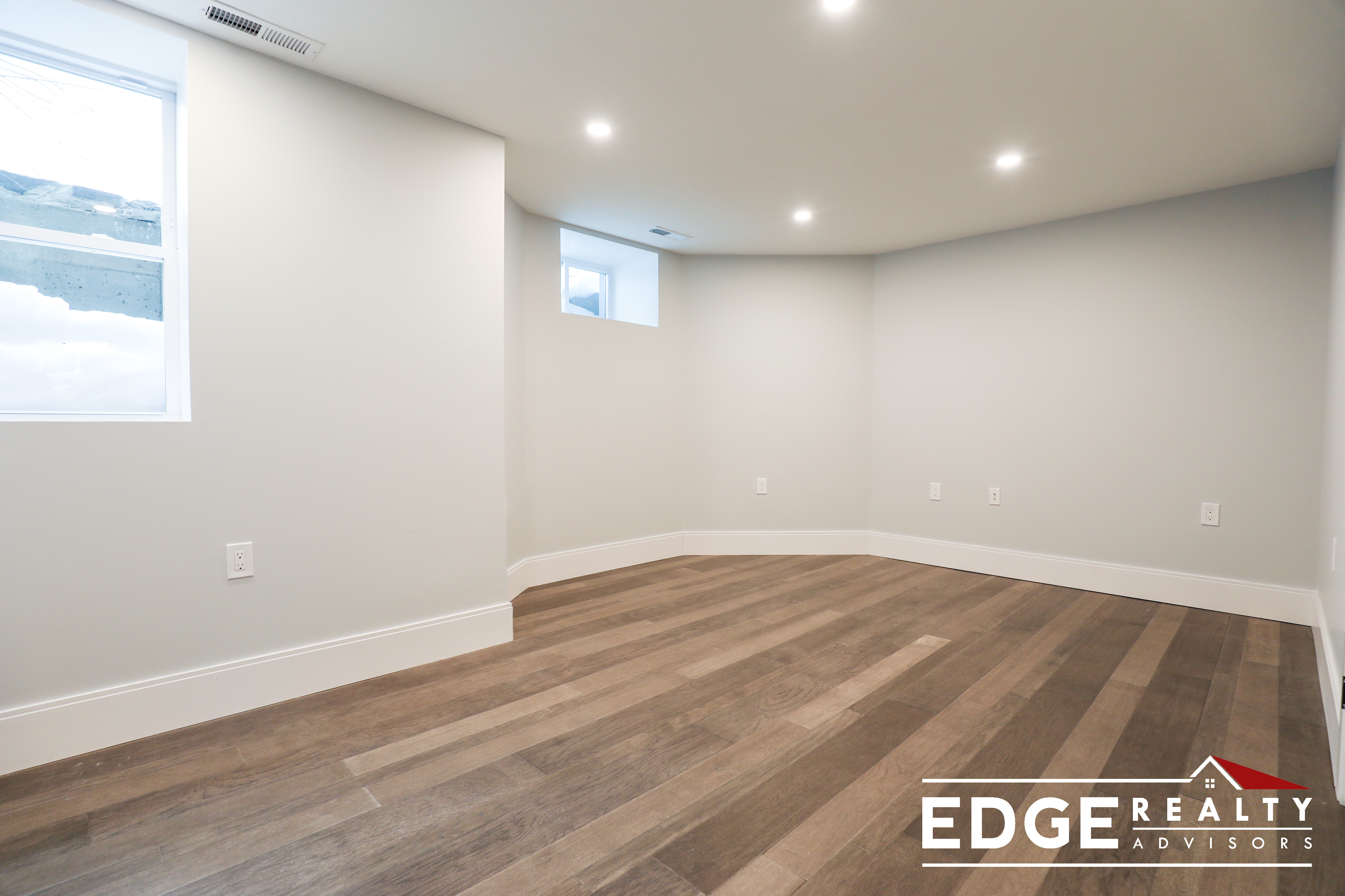 68 Calvary St, Waltham