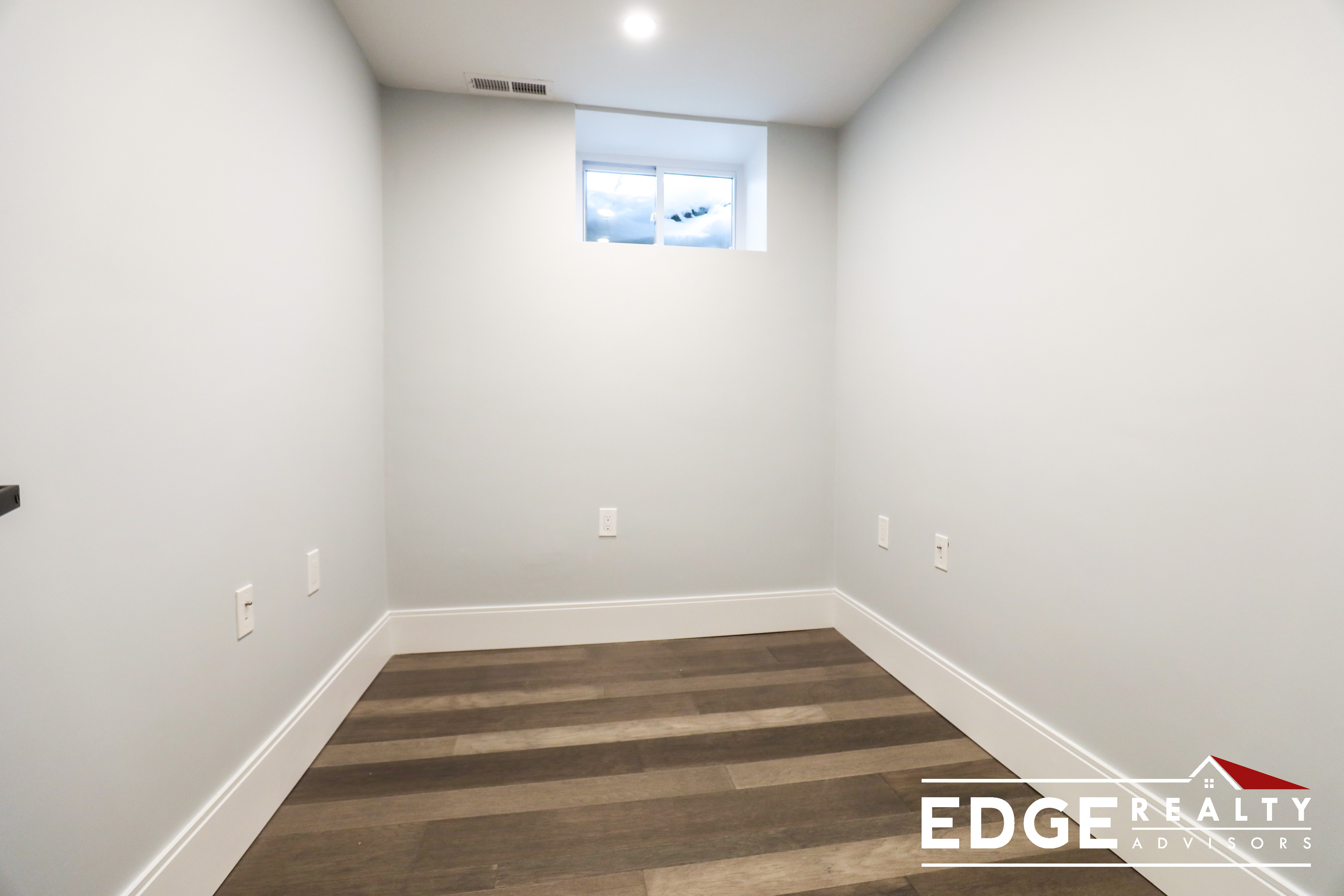 68 Calvary St, Waltham