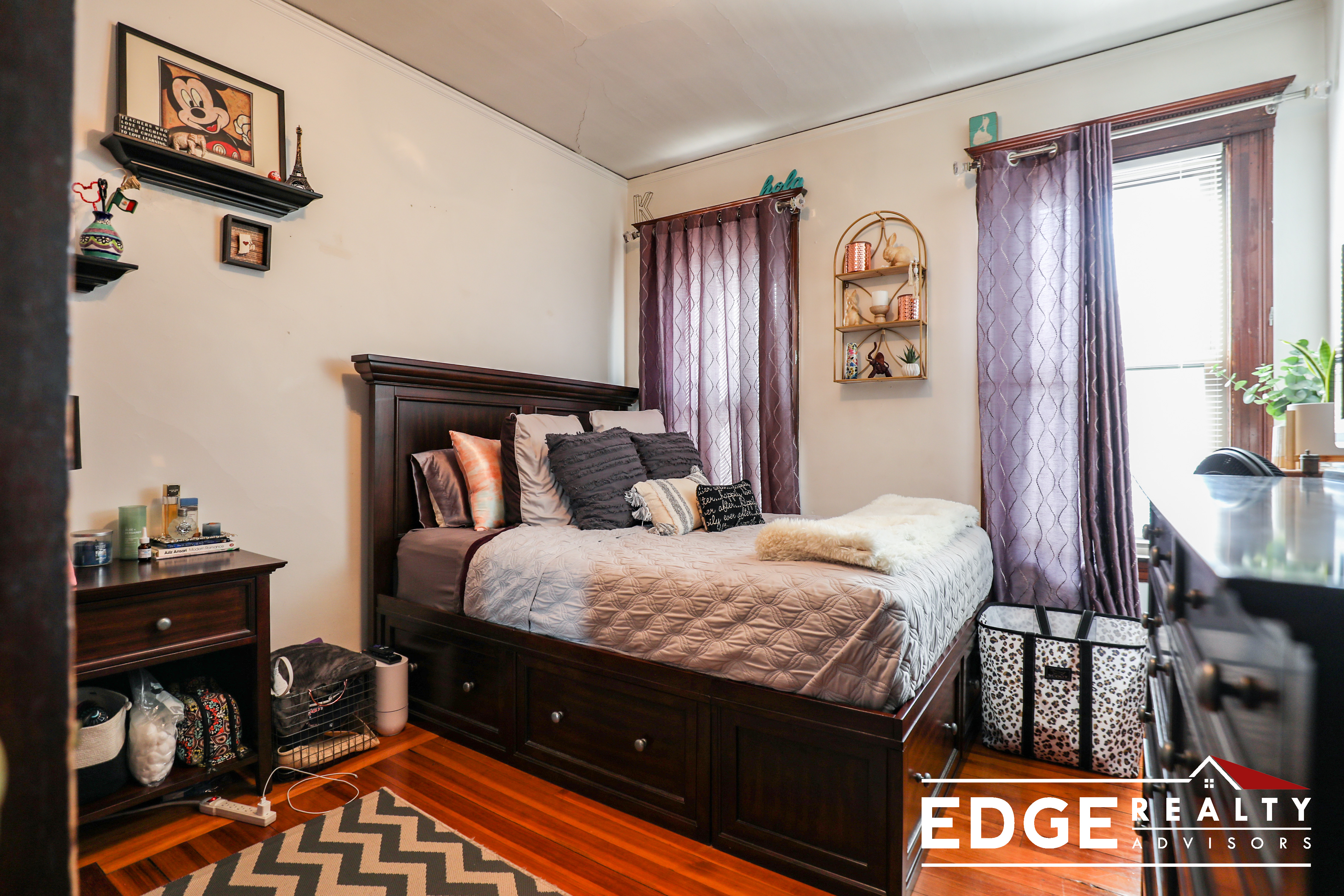 69 Oak Square Ave, Brighton