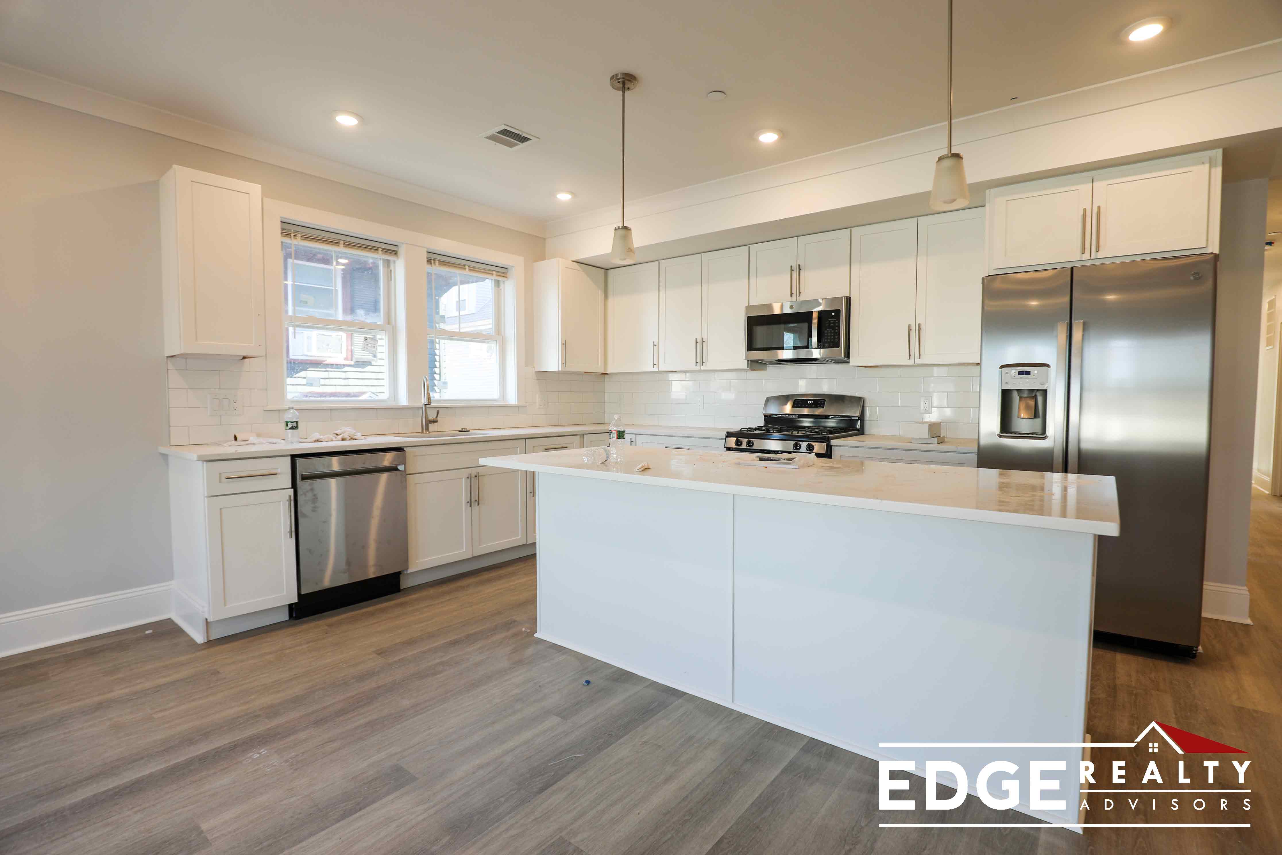 4 North Beacon St, Allston