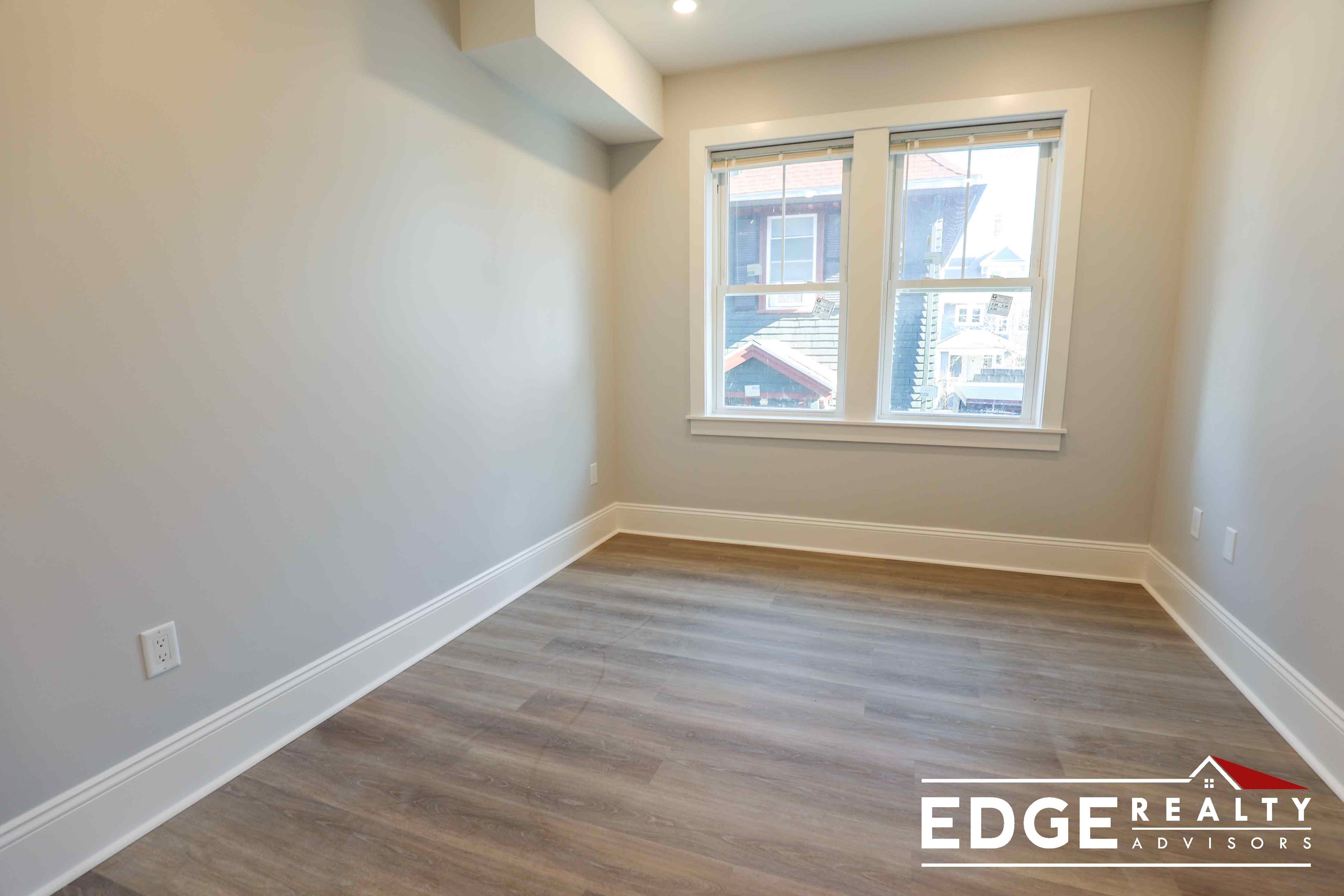 4 North Beacon St, Allston