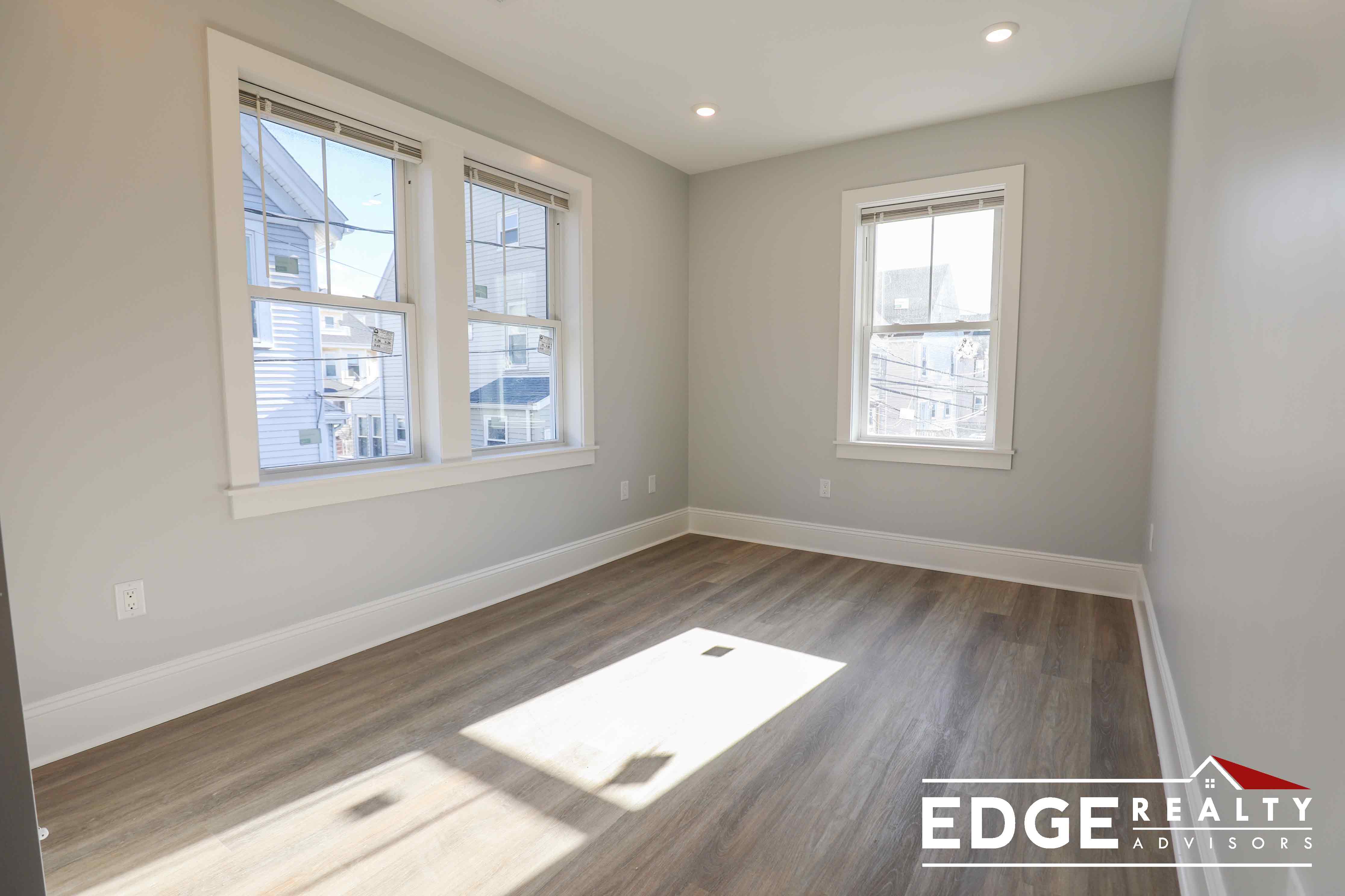 4 North Beacon St, Allston