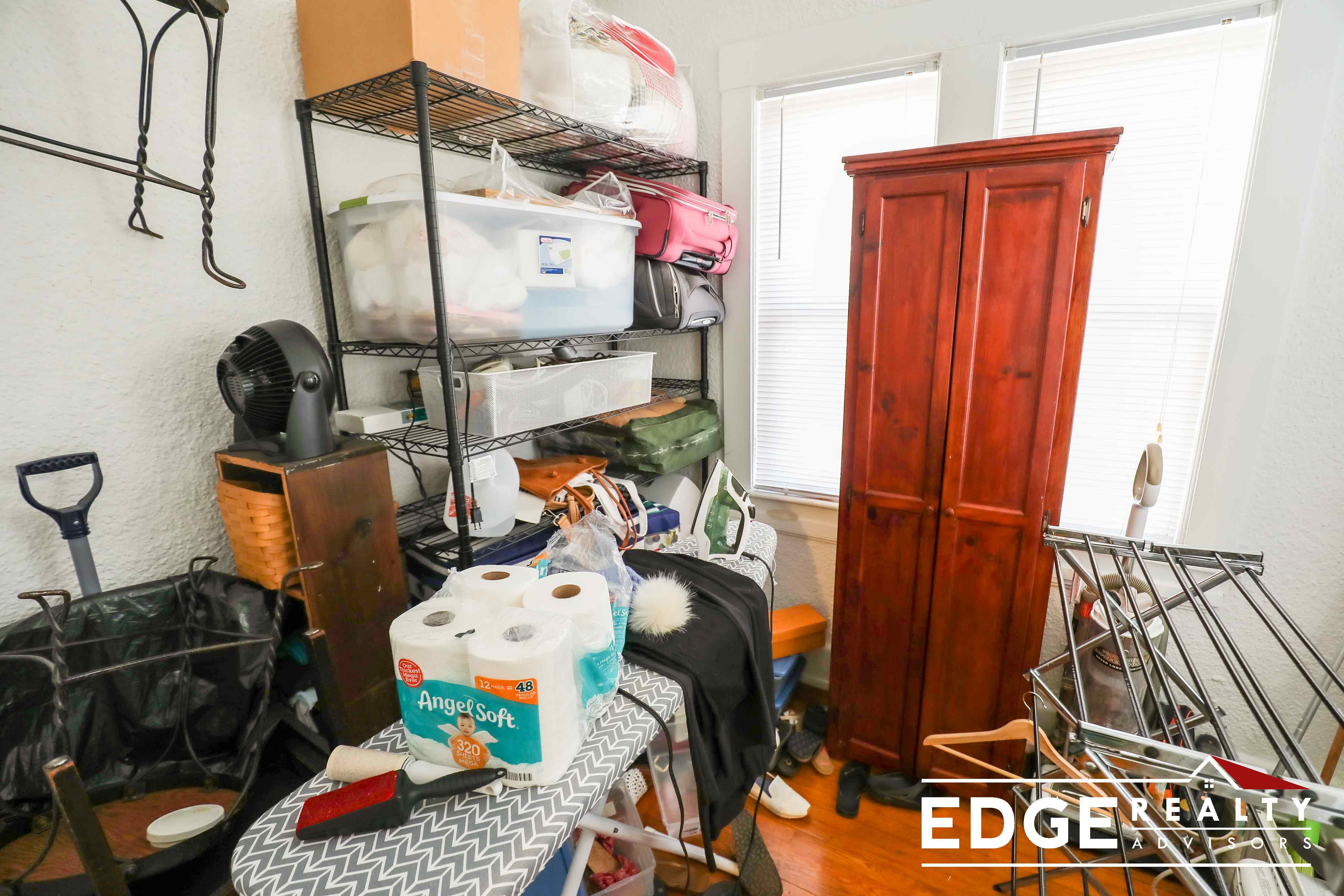 232 Foster At, Brighton