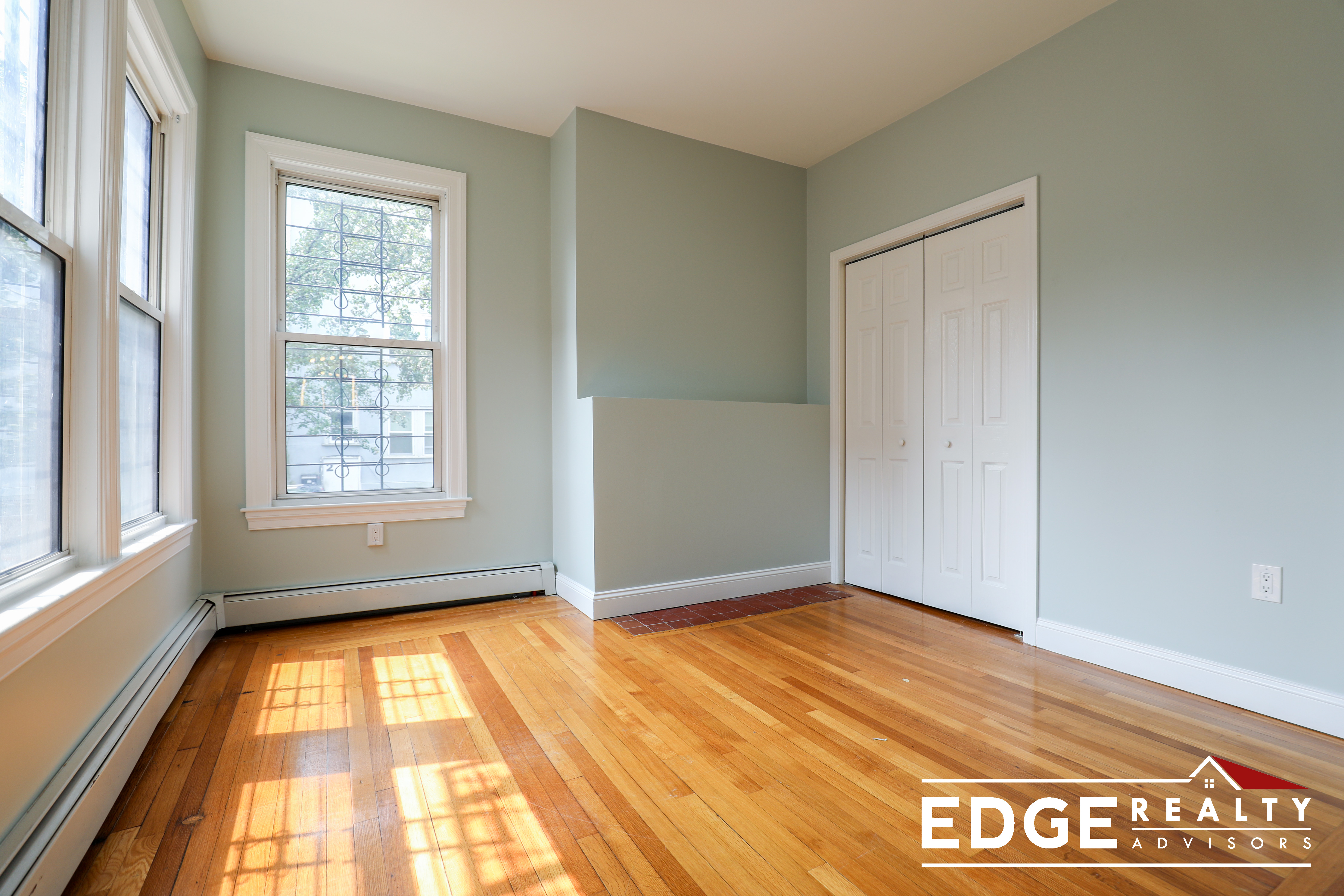 1526 Commonwealth Ave, Brighton