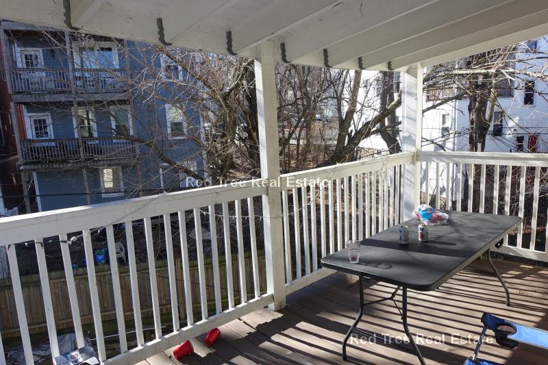 72 Hillside St, Mission Hill