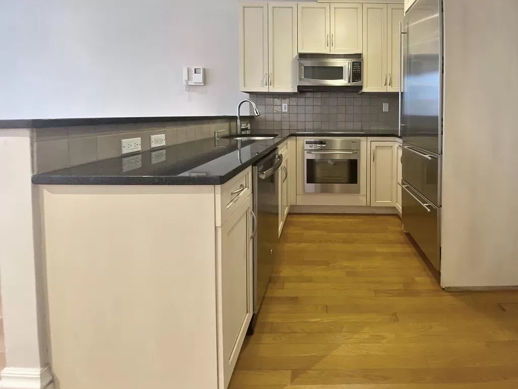 80 Marlborough St, Back Bay