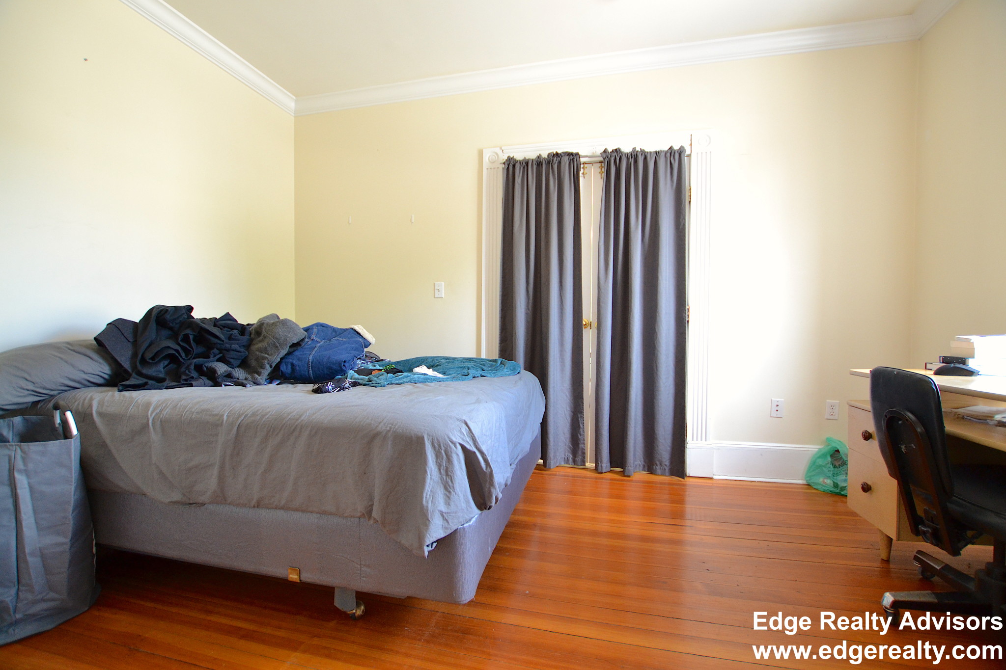 12 Sutherland Rd, Brighton