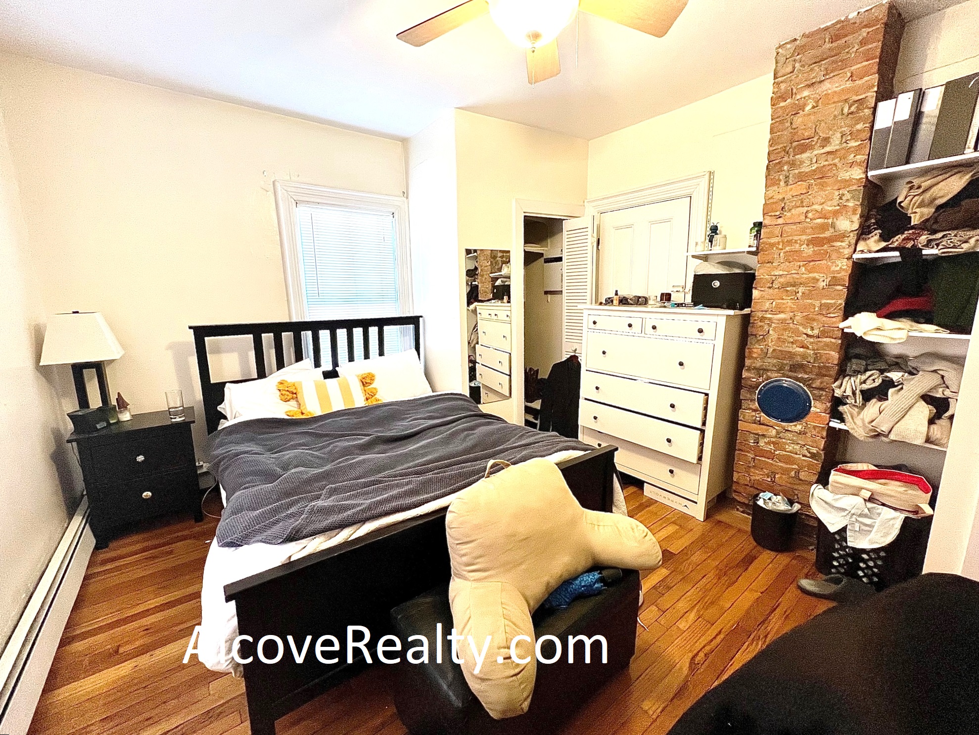 2 Walker Ct, Harvard Square