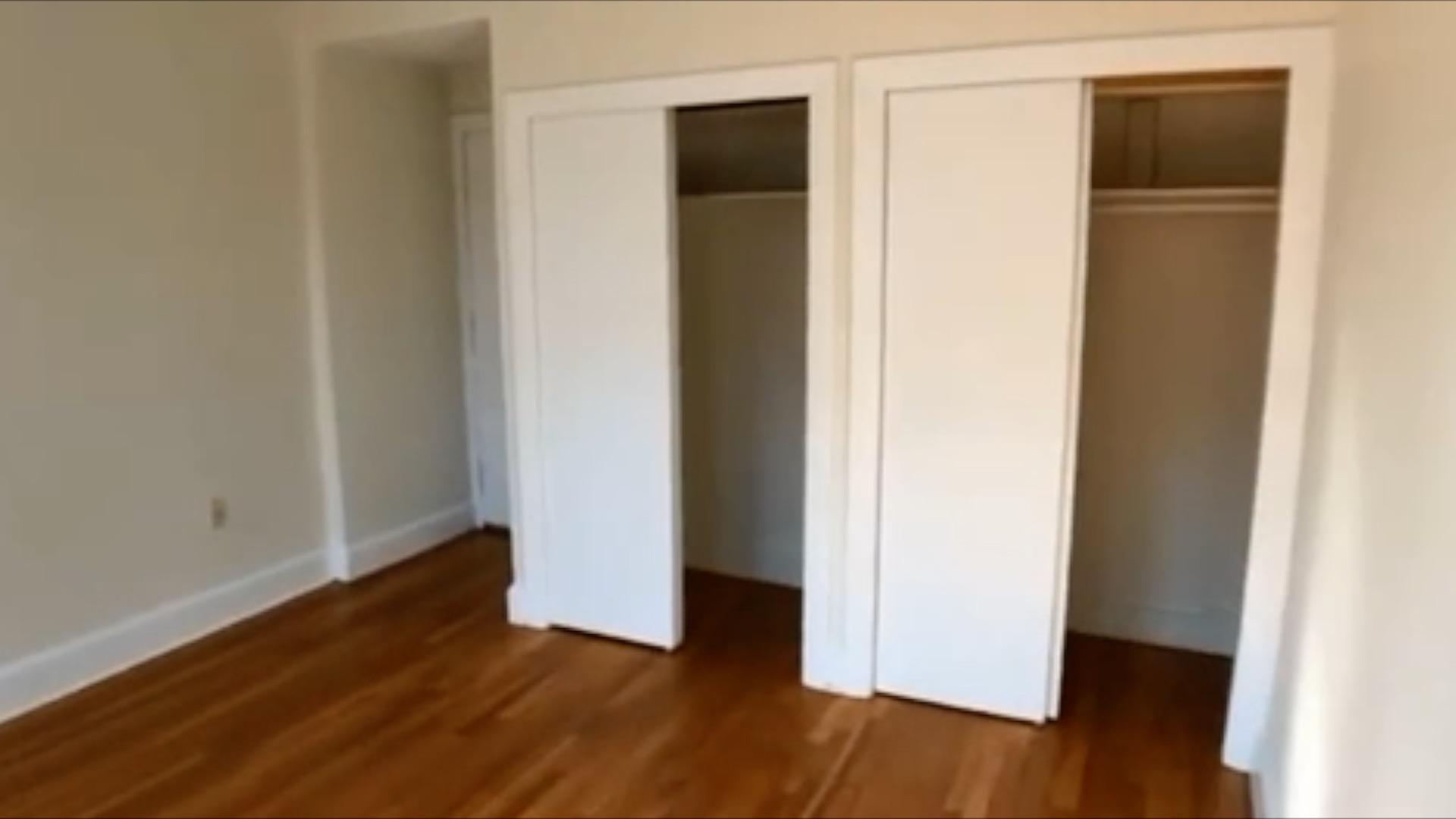 33 Lancaster Ter, Washington Square