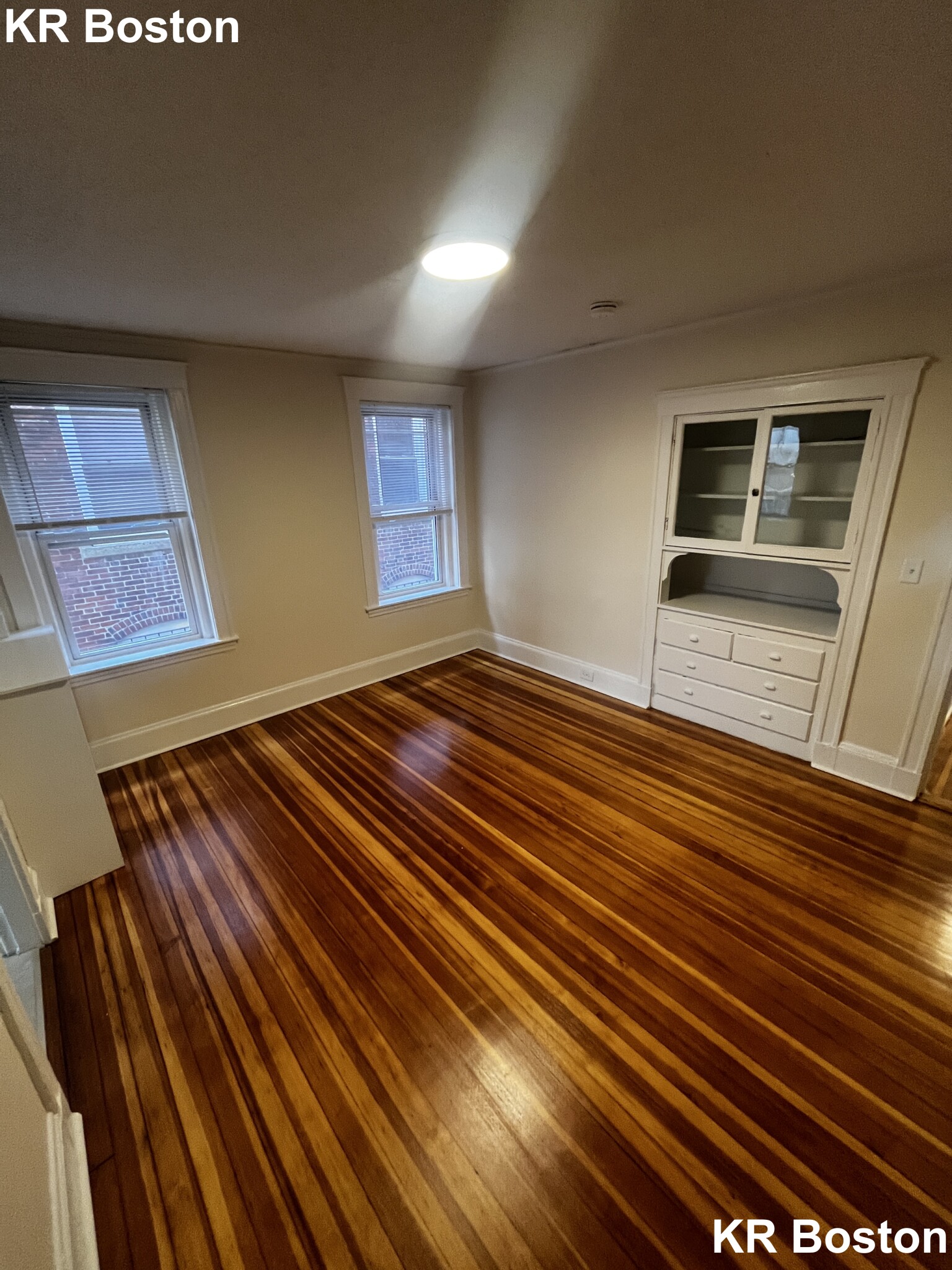 6 Barrows St, Allston