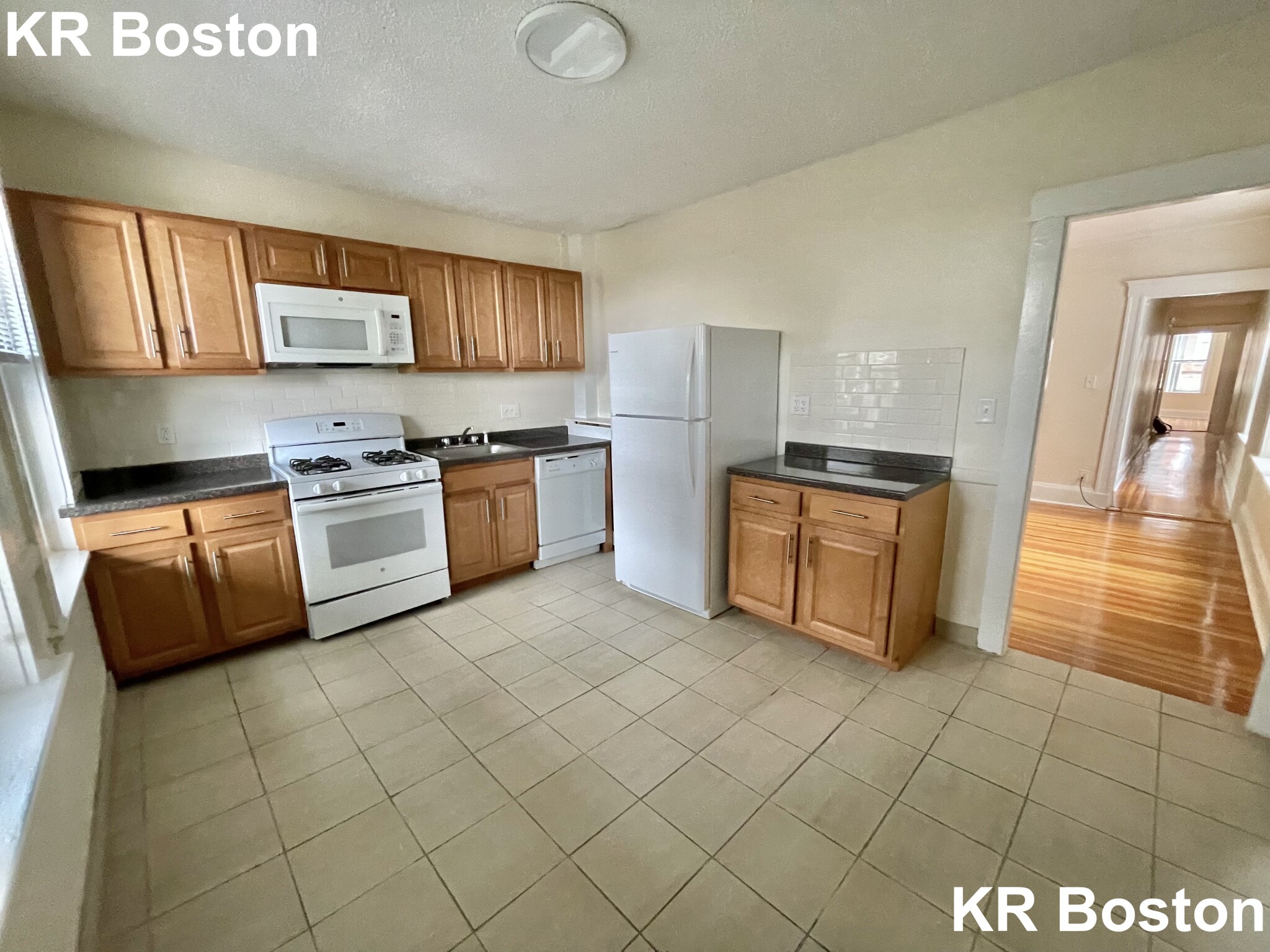 6 Barrows St, Allston