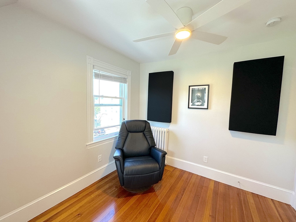 6 Barstow St, Oak Square