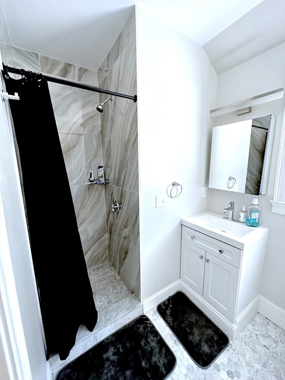 6 Barstow St, Oak Square