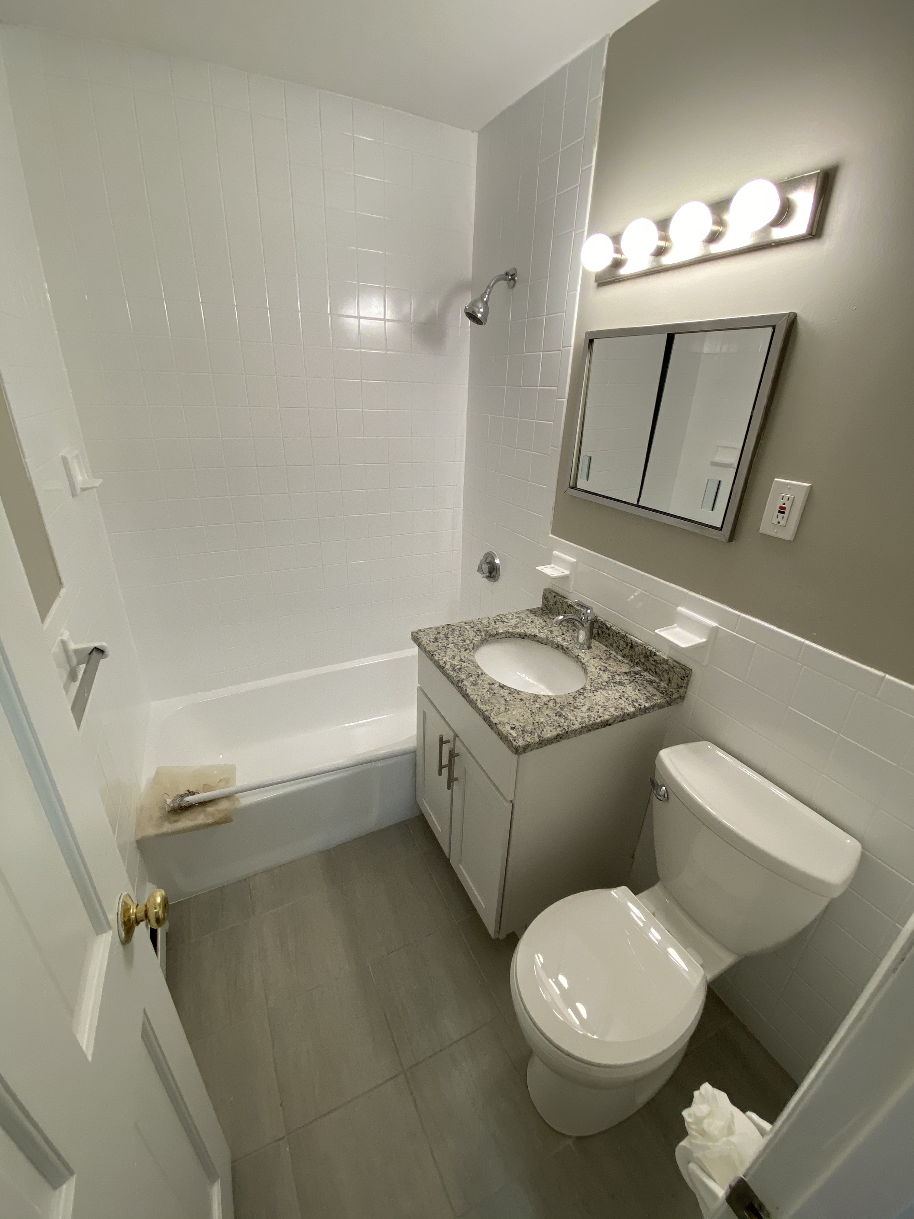 290 Grove St, Newton