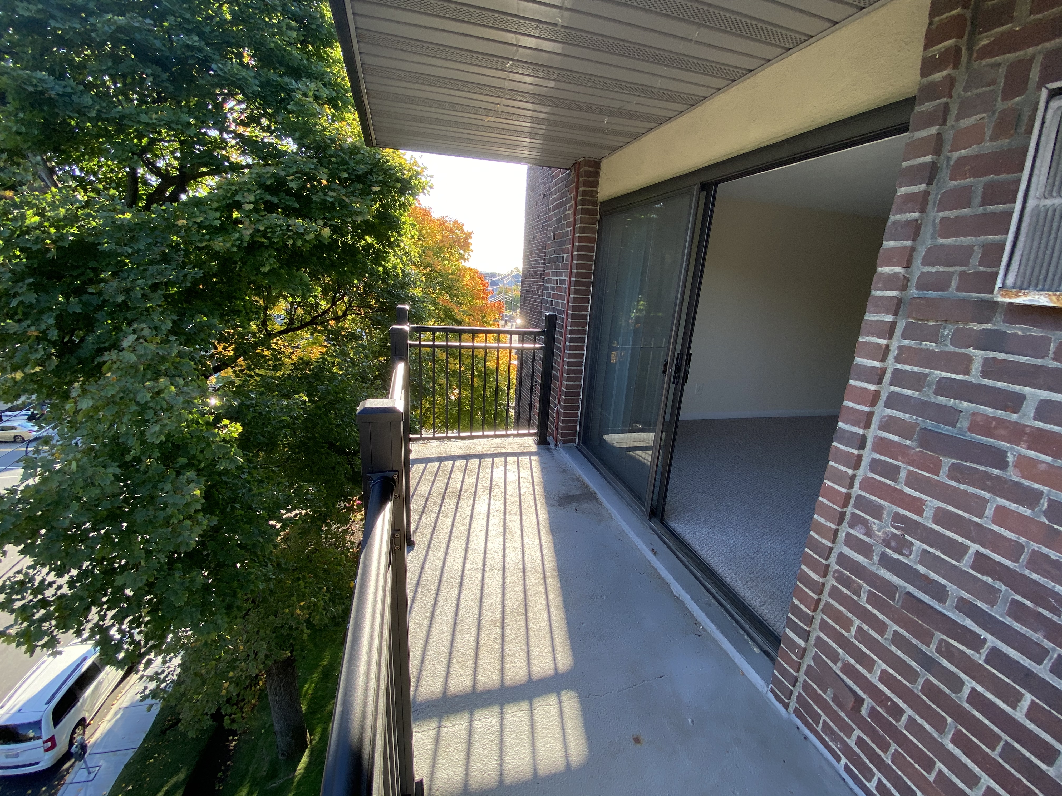 16 Whites Ave, Watertown